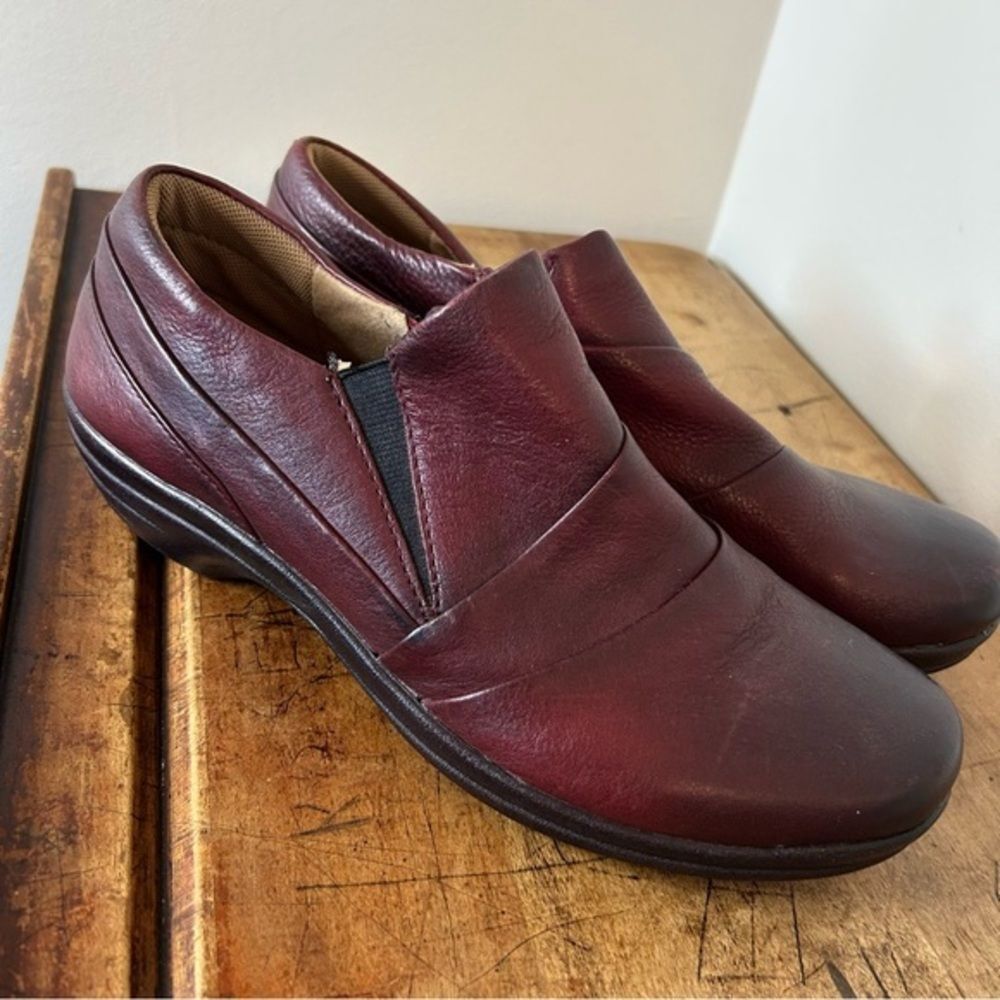 Comfortiva 8.5 Red Brown Leather Ankle Boots Shoes Classic Casual Business Fall